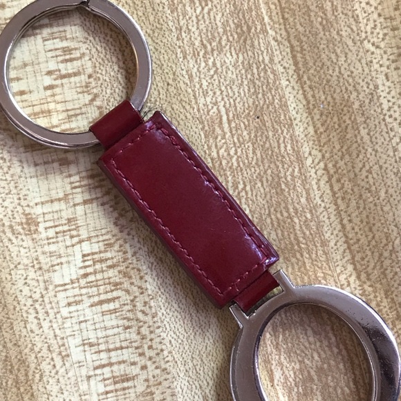 🌸 Oroton Key Holder - Picture 3 of 5